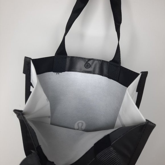 LULULEMON Athletica Reusable Small Shopping Tote Bag With Snap Bag Black/White - Picture 5 of 6